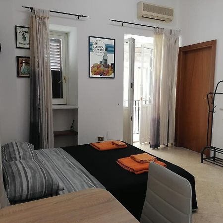 A Due Passi Appartament Hotel Palermo Exterior photo