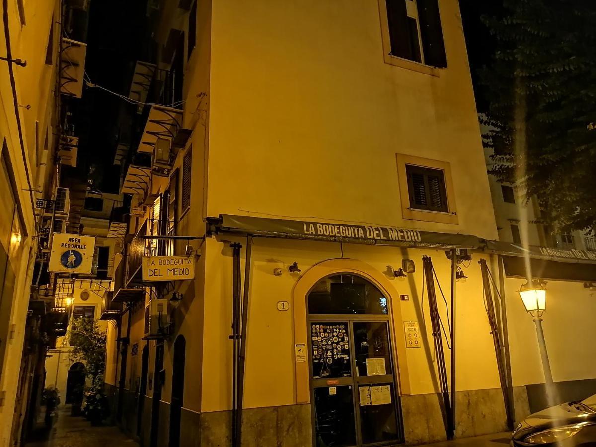 A Due Passi Appartament Hotel Palermo Exterior photo