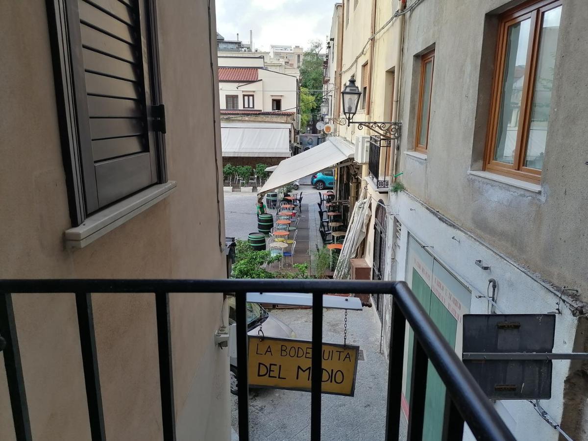 A Due Passi Appartament Hotel Palermo Room photo